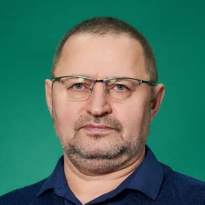 Баталов Дмитрий Иннокентьевич — преподаватель информатики и математики